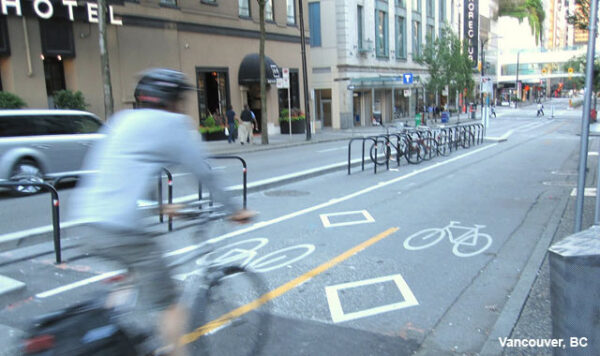 two-way-cycle-track_vancouver