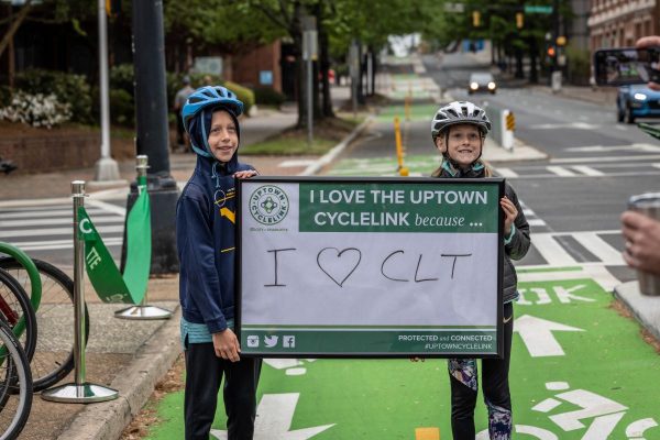 Uptown CycleLink Ribbon Cutting - Photographer David Flower (16 of 30)